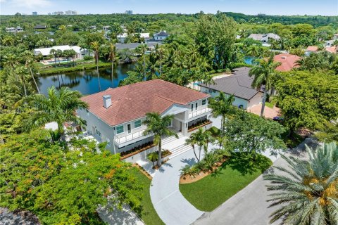 Villa ou maison à vendre à Coral Gables, Floride: 4 chambres, 498.05 m2 № 1241143 - photo 24