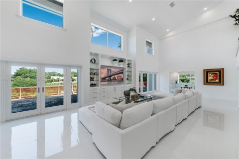 Villa ou maison à vendre à Coral Gables, Floride: 4 chambres, 498.05 m2 № 1241143 - photo 18