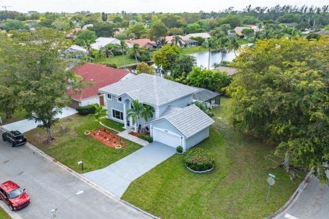 Villa ou maison à vendre à Coral Springs, Floride: 4 chambres, 229.38 m2 № 1061292 - photo 8