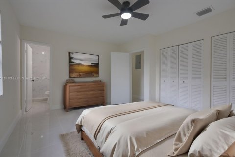 Casa en venta en Cutler Bay, Florida, 4 dormitorios, 155.24 m2 № 1330399 - foto 16