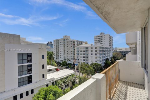 Condominio en venta en Miami Beach, Florida, 1 dormitorio, 78.5 m2 № 1076605 - foto 22