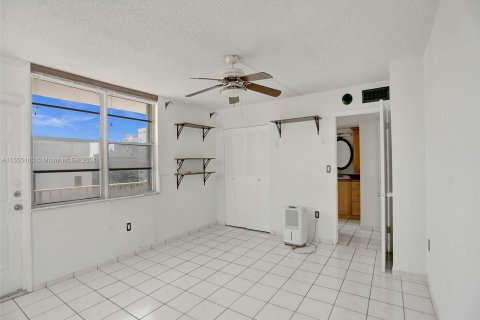 Copropriété à vendre à Miami Beach, Floride: 1 chambre, 78.5 m2 № 1076605 - photo 26