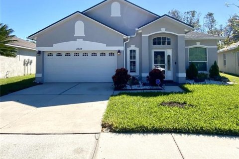 House in Land O' Lakes, Florida 3 bedrooms, 164.99 sq.m. № 1419170 - photo 1