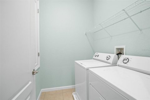 Condo in Orlando, Florida, 2 bedrooms  № 1287293 - photo 14