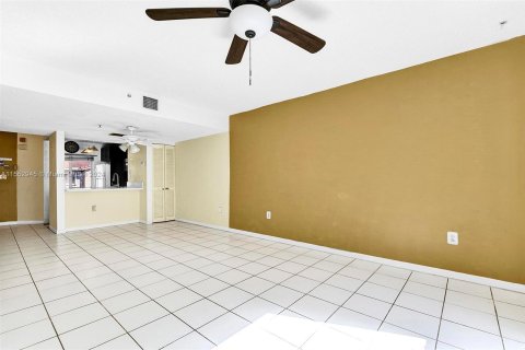 Townhouse in Weston, Florida 3 bedrooms, 117.34 sq.m. № 1074398 - photo 22