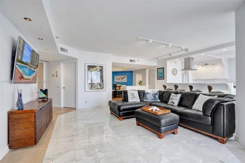 Copropriété à vendre à Aventura, Floride: 3 chambres, 181.16 m2 № 1241371 - photo 3