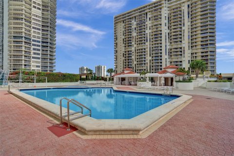 Condominio en venta en Aventura, Florida, 3 dormitorios, 181.16 m2 № 1241371 - foto 26