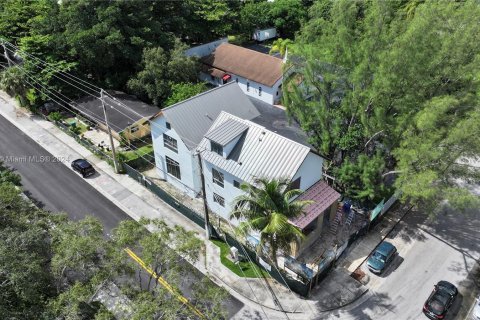 Townhouse in Miami, Florida 3 bedrooms, 201.6 sq.m. № 1217022 - photo 25