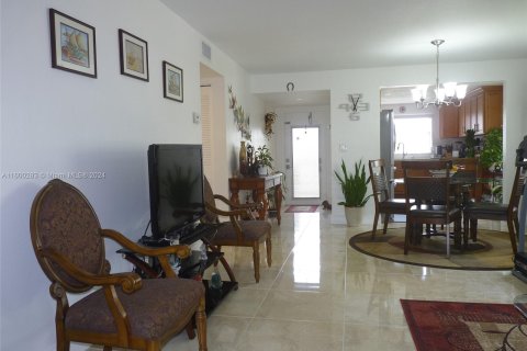 Condominio en venta en Sunrise, Florida, 2 dormitorios, 106.47 m2 № 1216921 - foto 11