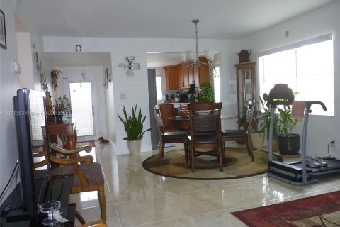 Copropriété à vendre à Sunrise, Floride: 2 chambres, 106.47 m2 № 1216921 - photo 14