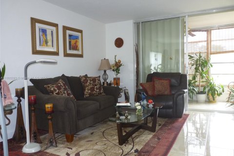 Condominio en venta en Sunrise, Florida, 2 dormitorios, 106.47 m2 № 1216921 - foto 18