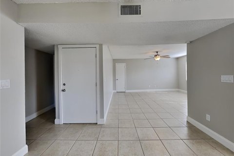 Apartment in Orlando, Florida 2 bedrooms, 198.63 sq.m. № 1351252 - photo 10