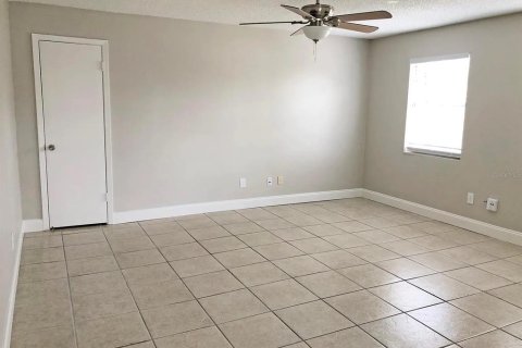 Appartement à louer à Orlando, Floride: 2 chambres, 198.63 m2 № 1351252 - photo 5