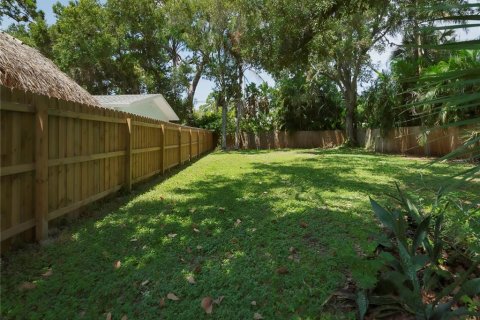 Terreno en venta en Gulfport, Florida № 1339849 - foto 1