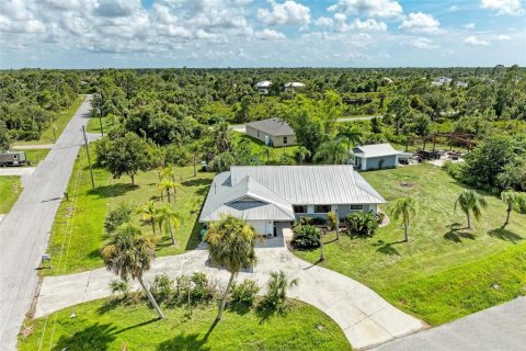 Villa ou maison à vendre à Port Charlotte, Floride: 3 chambres, 151.06 m2 № 1339852 - photo 2