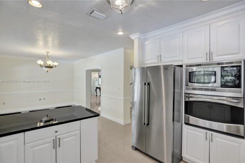 Casa en venta en Southwest Ranches, Florida, 3 dormitorios, 166.85 m2 № 1073967 - foto 3