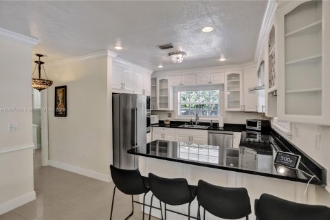 Casa en venta en Southwest Ranches, Florida, 3 dormitorios, 166.85 m2 № 1073967 - foto 4