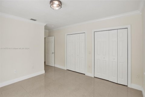 Casa en venta en Southwest Ranches, Florida, 3 dormitorios, 166.85 m2 № 1073967 - foto 26
