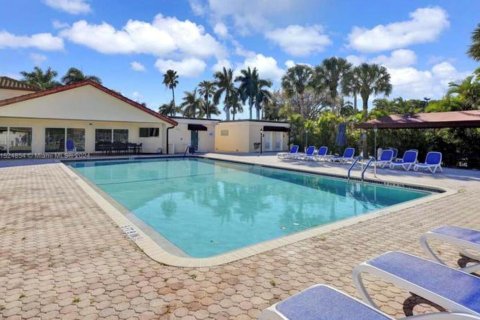 Casa en venta en Delray Beach, Florida, 3 dormitorios, 155.89 m2 № 1043101 - foto 2