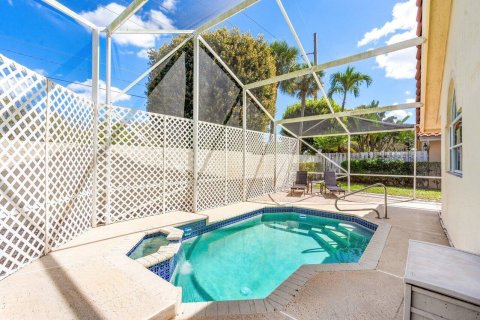 House in Delray Beach, Florida 3 bedrooms, 155.89 sq.m. № 1043101 - photo 9