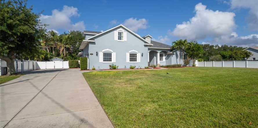 Villa ou maison à Merrit Island, Floride 4 chambres, 280.94 m2 № 1205674