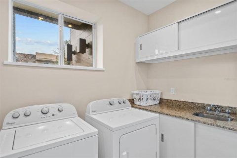 Townhouse in Kissimmee, Florida 3 bedrooms, 202.62 sq.m. № 1346398 - photo 5