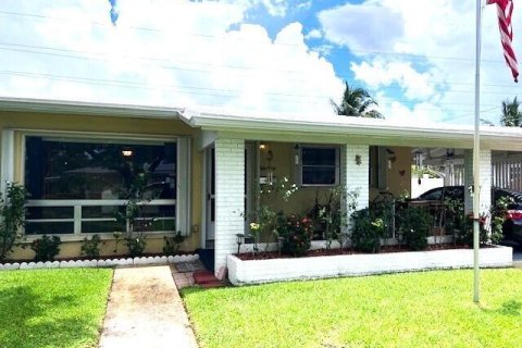 House in Plantation, Florida 3 bedrooms, 131.27 sq.m. № 1226664 - photo 22