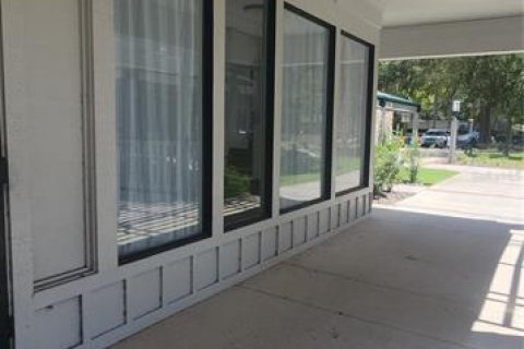 Immobilier commercial à louer à Gainesville, Floride: 109.62 m2 № 1346159 - photo 2