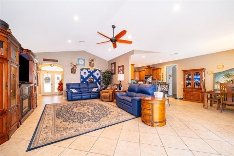 Casa en venta en Leesburg, Florida, 3 dormitorios, 212.47 m2 № 1402405 - foto 17