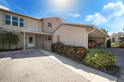 Copropriété à vendre à Stuart, Floride: 2 chambres, 140.75 m2 № 1072700 - photo 4