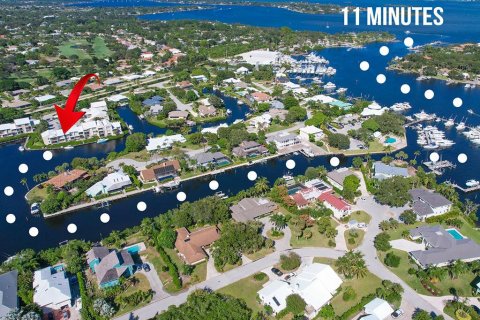 Condominio en venta en Stuart, Florida, 2 dormitorios, 140.75 m2 № 1072700 - foto 17