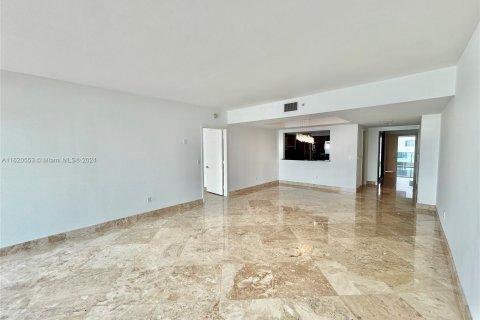 Copropriété à vendre à Miami, Floride: 3 chambres, 197.88 m2 № 1241533 - photo 12