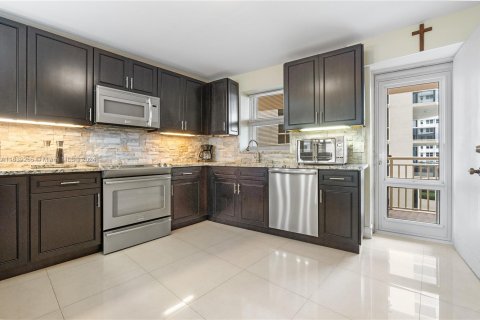 Copropriété à vendre à Fort Lauderdale, Floride: 2 chambres, 164.44 m2 № 1311356 - photo 30