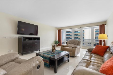 Condominio en venta en Fort Lauderdale, Florida, 2 dormitorios, 164.44 m2 № 1311356 - foto 8