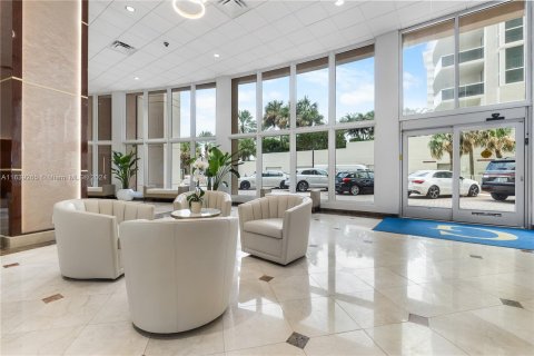 Copropriété à vendre à Fort Lauderdale, Floride: 2 chambres, 164.44 m2 № 1311356 - photo 21