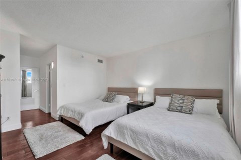 Condo in Sunny Isles Beach, Florida, 2 bedrooms  № 1071781 - photo 9