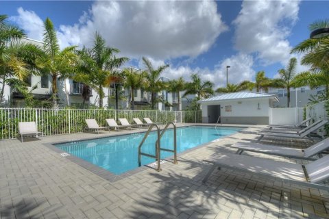 Condo in Oakland Park, Florida, 2 bedrooms  № 1045068 - photo 5