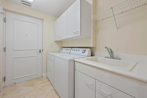 Condo in Jupiter, Florida, 3 bedrooms  № 1159871 - photo 15