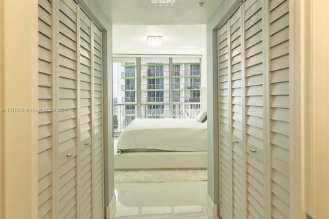 Condo in Miami, Florida, 1 bedroom  № 1292577 - photo 20