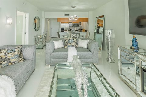 Condominio en venta en Miami, Florida, 1 dormitorio, 73.49 m2 № 1292577 - foto 9