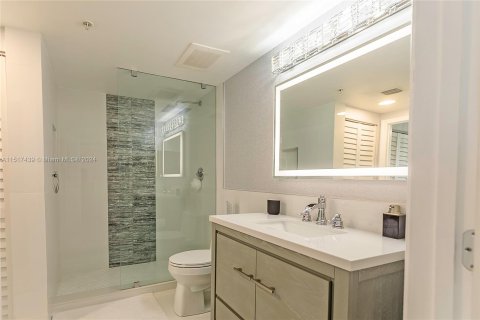 Condominio en venta en Miami, Florida, 1 dormitorio, 73.49 m2 № 1292577 - foto 18