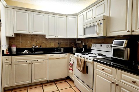 Condo in Weston, Florida, 2 bedrooms  № 1352260 - photo 3