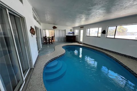 Villa ou maison à louer à Daytona Beach, Floride: 3 chambres, 192.12 m2 № 1340604 - photo 12