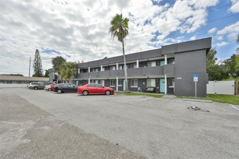 Apartamento en alquiler en Saint Petersburg, Florida, 2 dormitorios, 65.03 m2 № 1340605 - foto 28