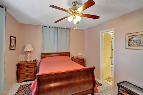 Condo in Lauderdale Lakes, Florida, 2 bedrooms  № 1031471 - photo 16