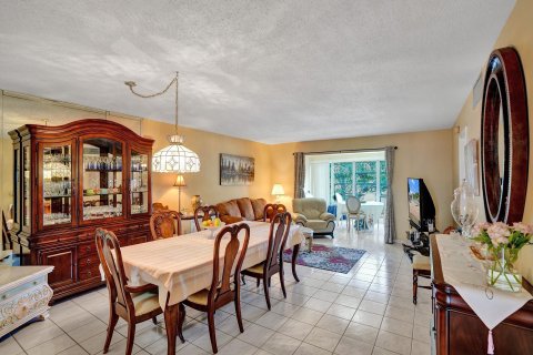 Condo in Lauderdale Lakes, Florida, 2 bedrooms  № 1031471 - photo 29