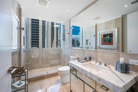 Copropriété à vendre à Sunny Isles Beach, Floride: 2 chambres, 136.1 m2 № 1347875 - photo 9