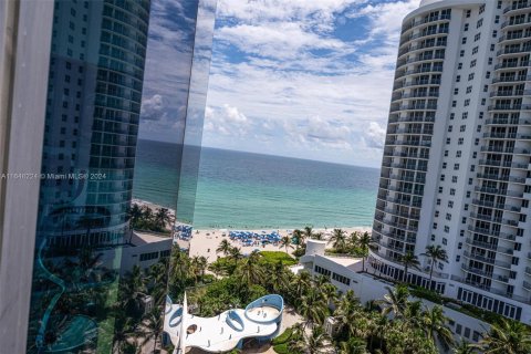 Copropriété à vendre à Sunny Isles Beach, Floride: 2 chambres, 136.1 m2 № 1347875 - photo 13