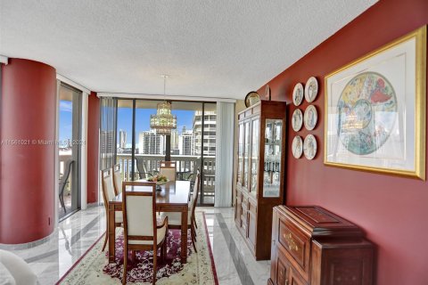 Condo in Aventura, Florida, 3 bedrooms  № 1098320 - photo 4