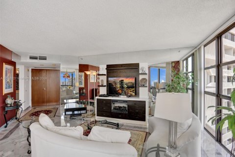 Condo in Aventura, Florida, 3 bedrooms  № 1098320 - photo 7